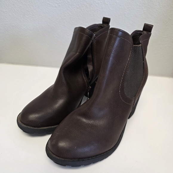 Nature Breeze Shoes - Nature Breeze Brown Ankle Boots‎ With Heel Zip Up Size 7
